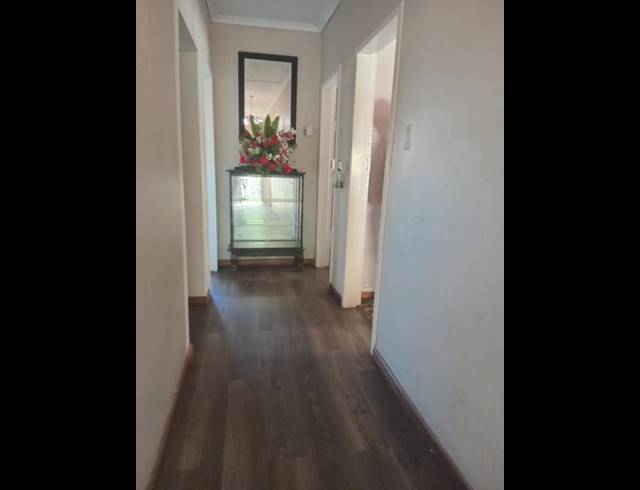 3 BEDROOM PROPERTY TO RENT IN KINGSWOOD